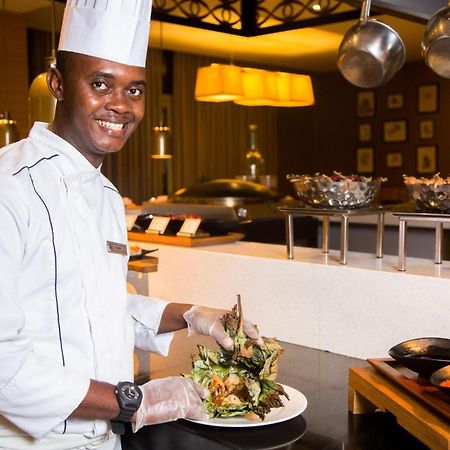 Kin Plaza Arjaan By Rotana Hotell Kinshasa Exteriör bild