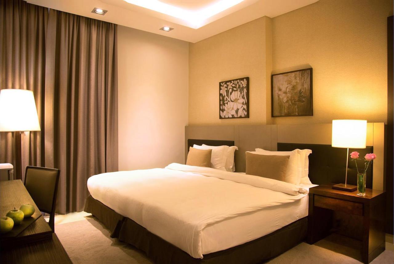 Kin Plaza Arjaan By Rotana Hotell Kinshasa Exteriör bild