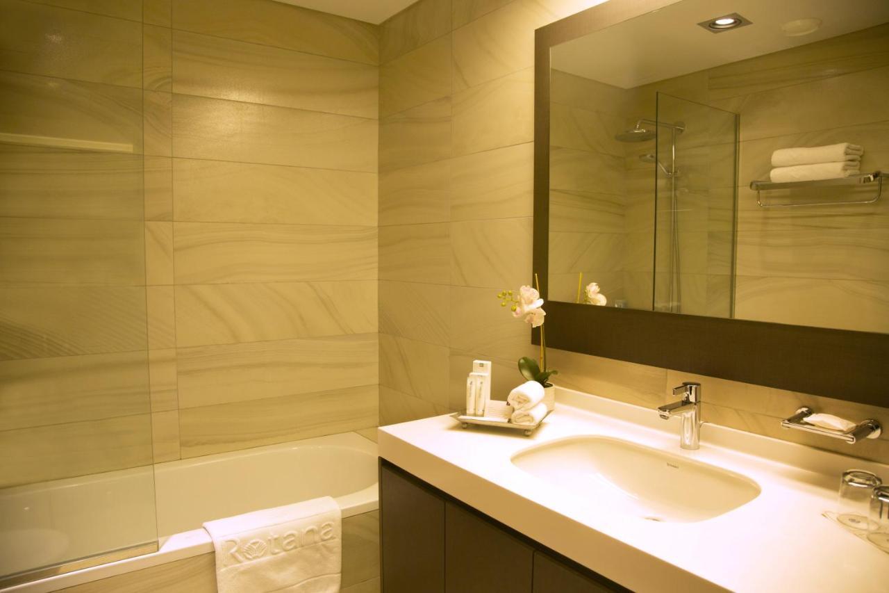 Kin Plaza Arjaan By Rotana Hotell Kinshasa Exteriör bild