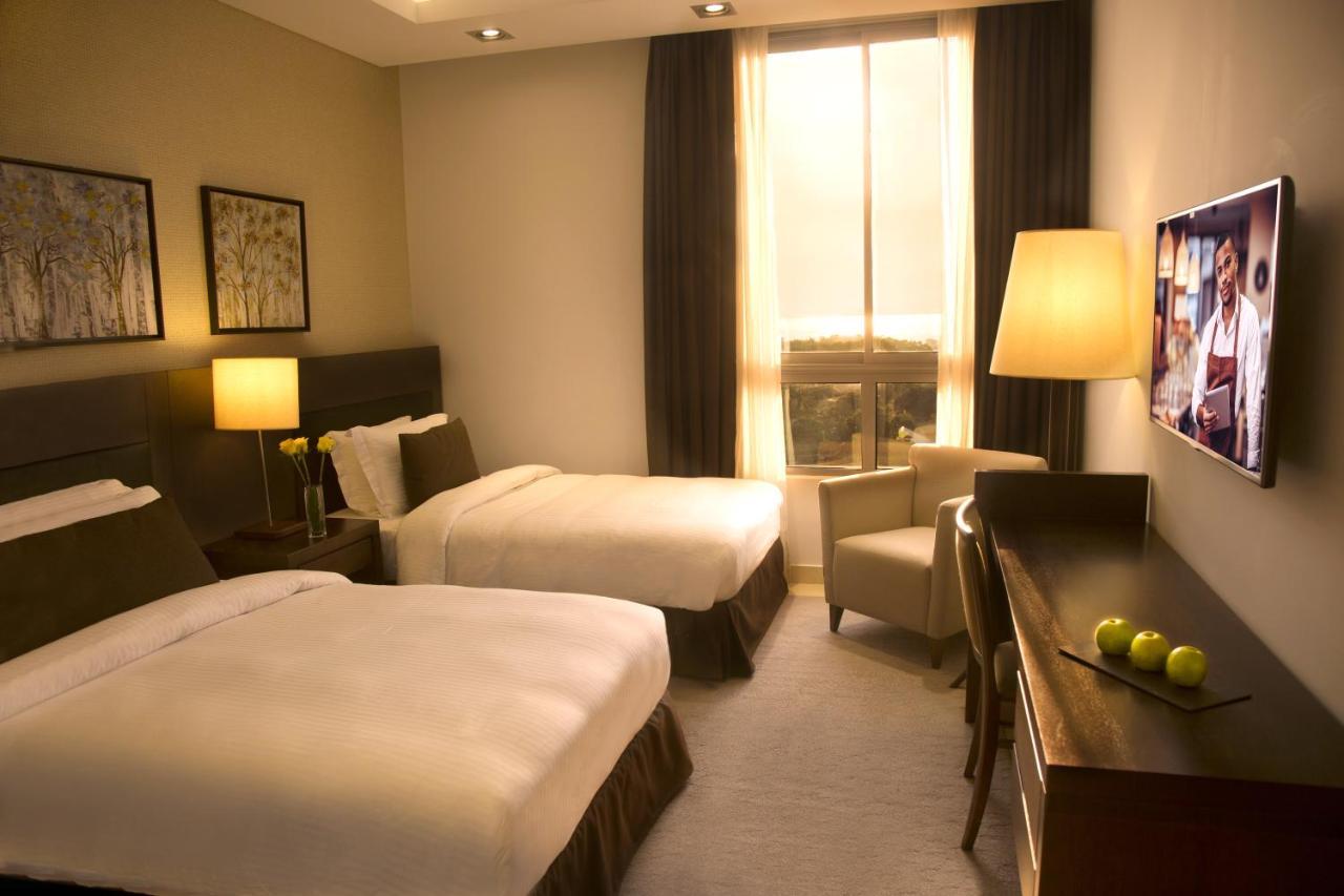 Kin Plaza Arjaan By Rotana Hotell Kinshasa Exteriör bild